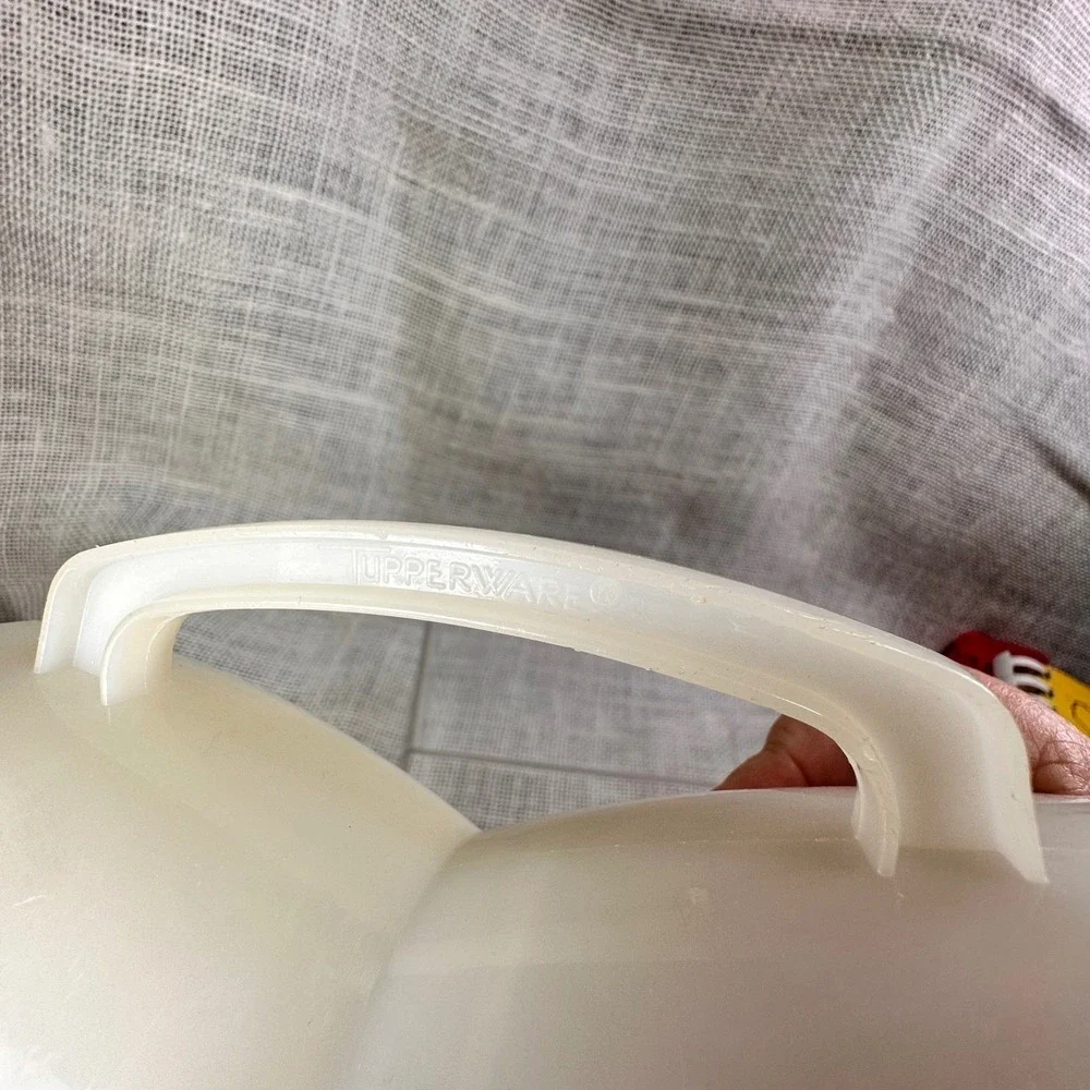 Tupperware 1 Cup‎ 8 oz Measuring Cup White USA Replacement Spout Vintage